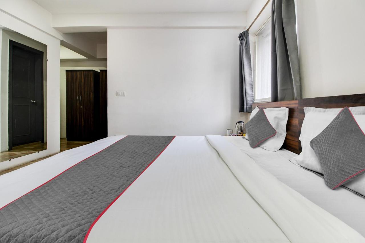 Super Oyo Townhouse 1237 Balewadi Hotel Meribel Village Exterior photo