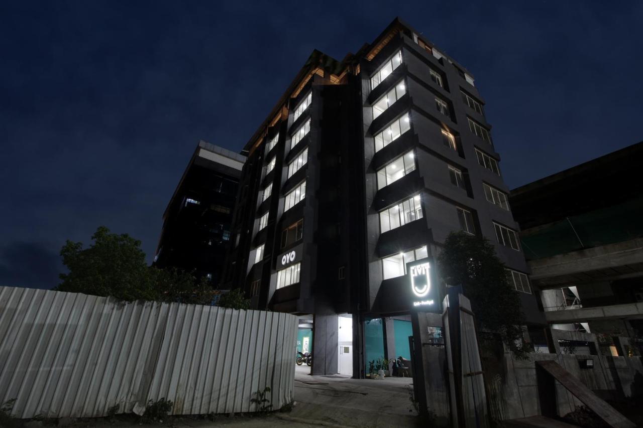 Super Oyo Townhouse 1237 Balewadi Hotel Meribel Village Exterior photo