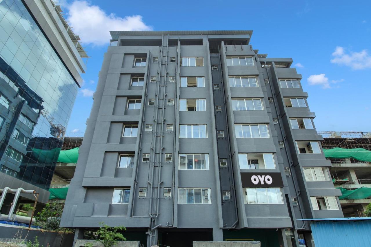 Super Oyo Townhouse 1237 Balewadi Hotel Meribel Village Exterior photo